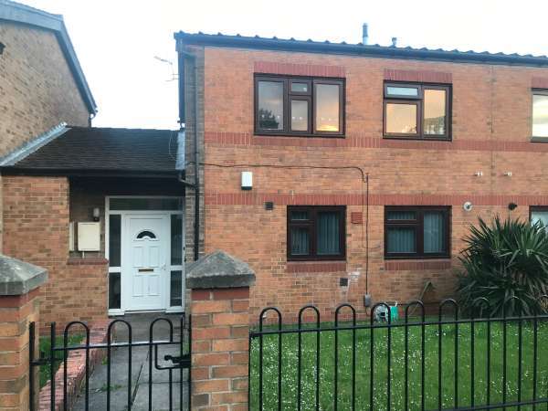 House For Rent in Birmingham, England