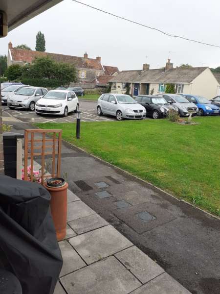 Bungalow For Rent in Frome, England