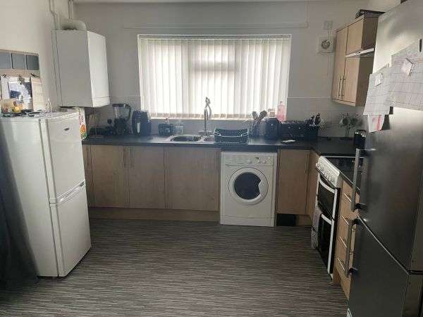 Bungalow For Rent in Sheffield, England