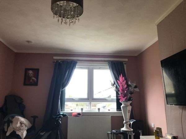 House For Rent in Whitburn, Scotland