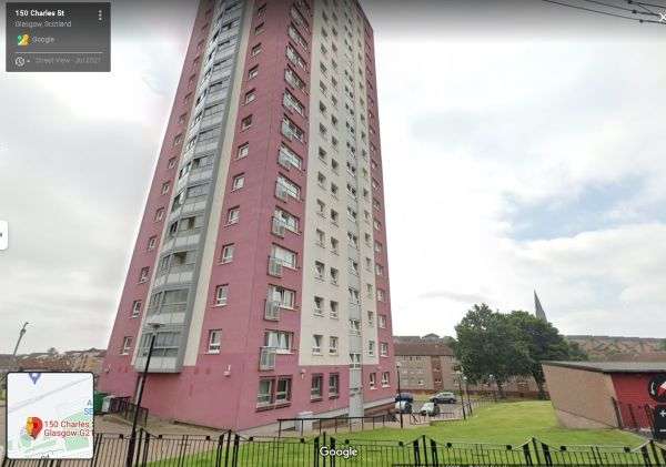 Flat For Rent in Wishaw, Scotland