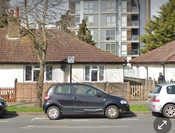 Bungalow For Rent in London, England