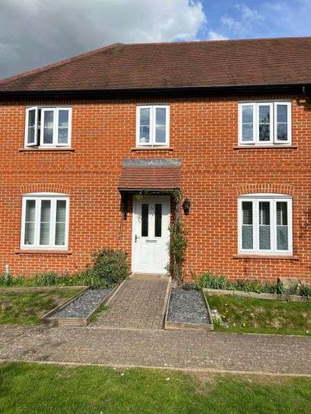 House For Rent in Winchester, England