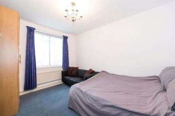 Flat For Rent in Maldon, England