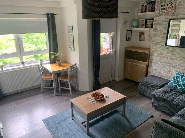 Flat For Rent in Winchester, England