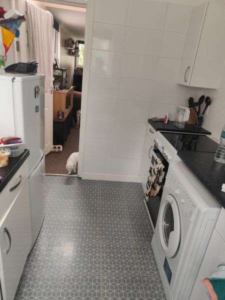 Flat For Rent in Horsham, England