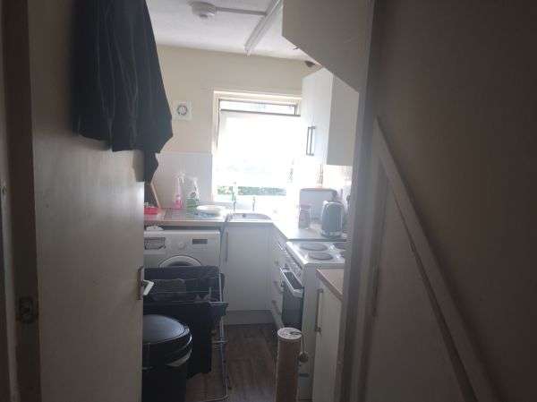 Flat For Rent in Bath, England