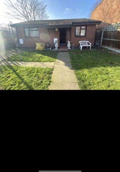 Bungalow For Rent in Tendring, England
