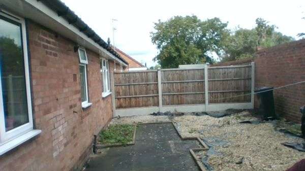 Bungalow For Rent in Dudley, England