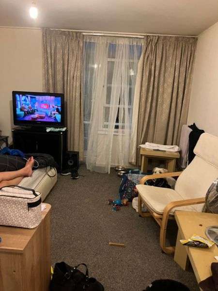 Flat For Rent in Crawley, England