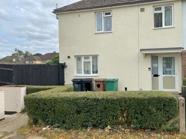 House For Rent in Corby, England