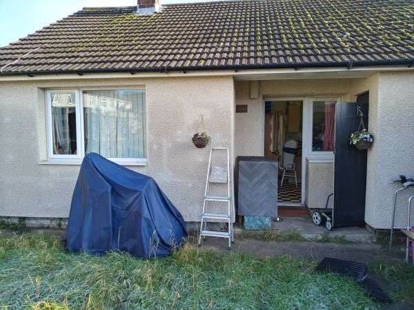 Bungalow For Rent in Coventry, England