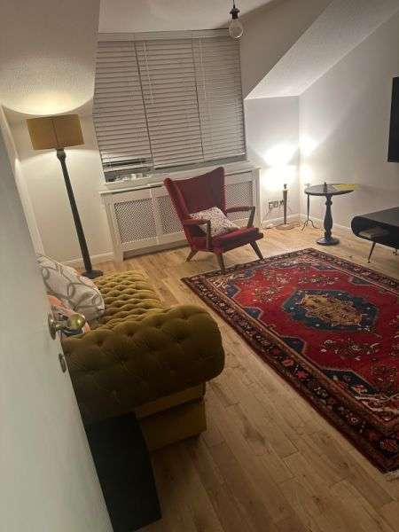 Flat For Rent in Reading, England