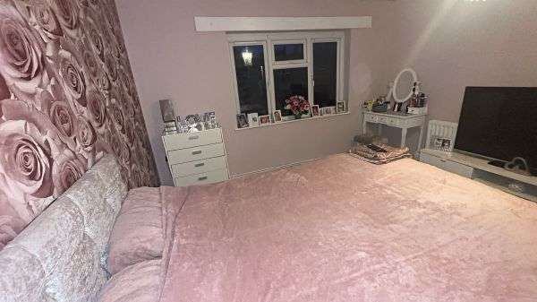 Flat For Rent in Dudley, England