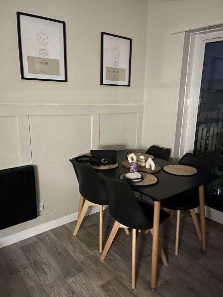 Flat For Rent in Clydebank, Scotland