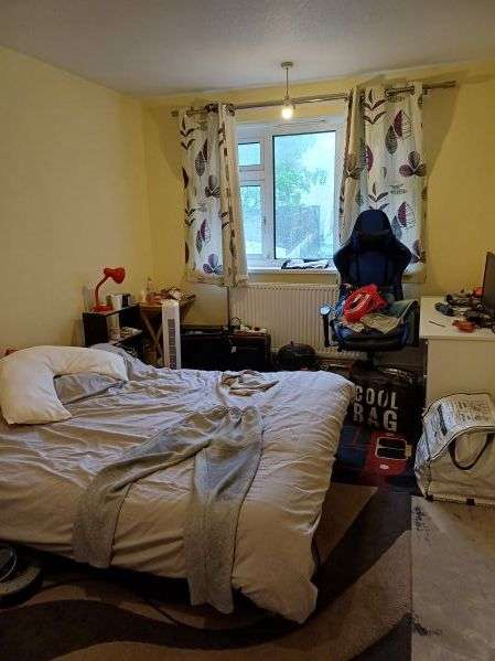 Flat For Rent in South Hams, England