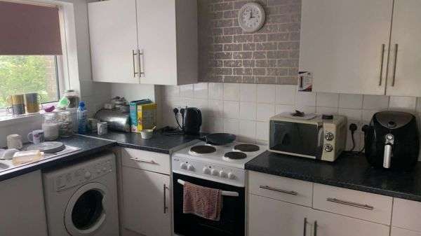 Flat For Rent in Worthing, England