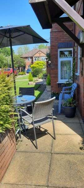 Flat For Rent in Wilmslow, England