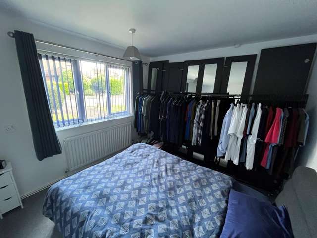 1 bedroom Flat
 For Sale