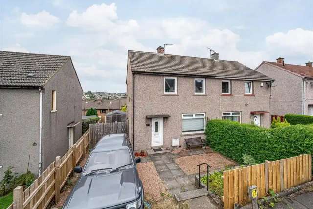 2 bedroom semi-detached house for sale