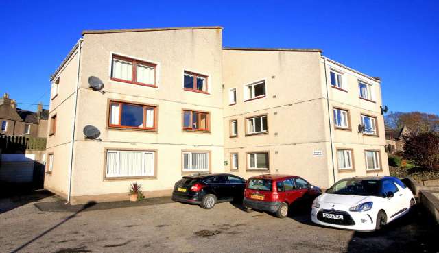 Flat For Rent in Ellon, Scotland