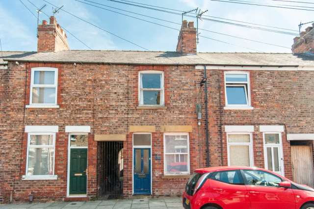 Terraced house For Sale in York, England