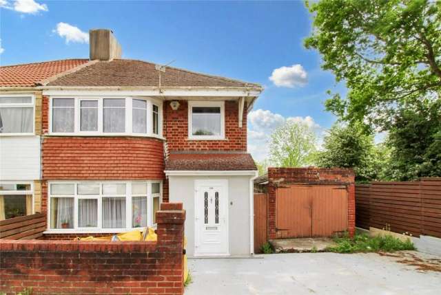 3 bedroom semi-detached house for sale