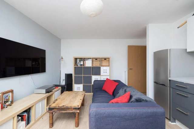 1 bedroom flat for sale