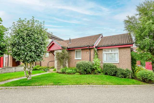 House For Rent in Portlethen, Scotland