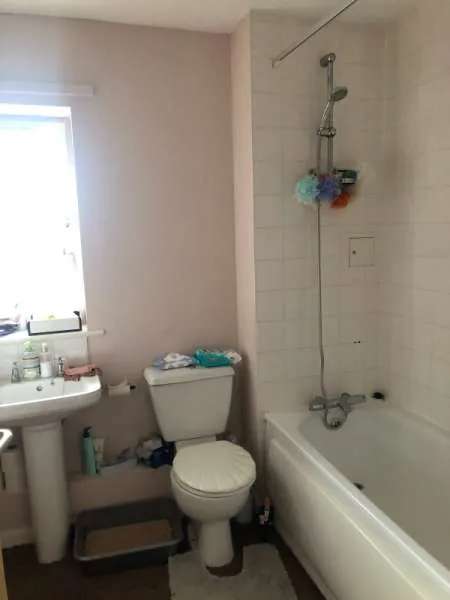 Flat For Rent in Tendring, England