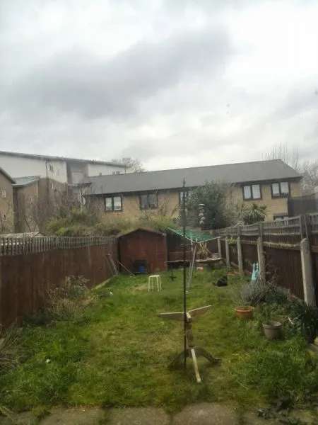 House For Rent in Woodley, England