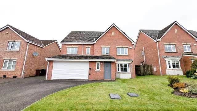 7 bedroom detached house for sale