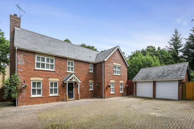 Detached House for sale with 5 bedrooms, Maylands Drive, Braintree