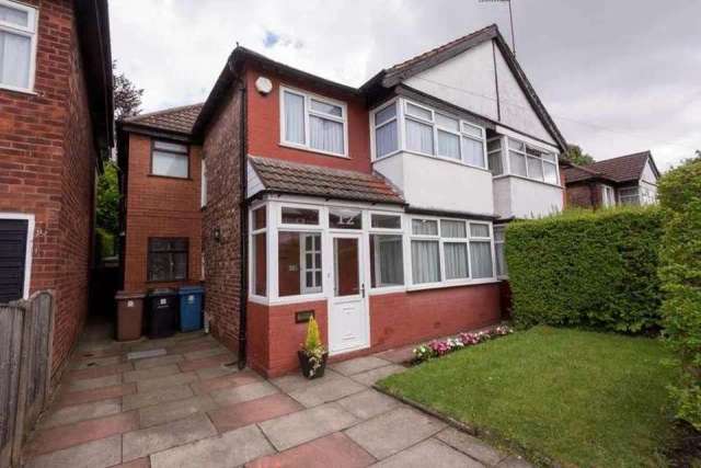 4 bedroom semi-detached house for sale