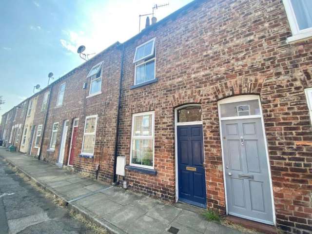 2 bedroom terraced house to rent