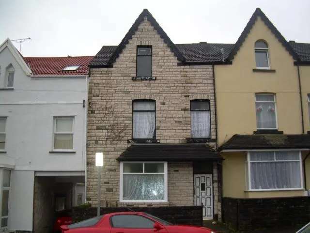 3 bedroom maisonette to rent