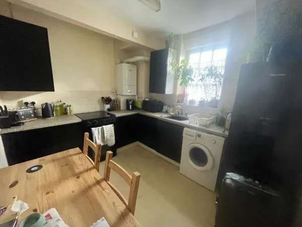 Flat For Rent in City of Westminster, England