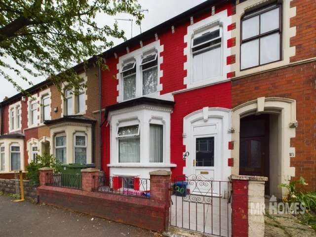 4 bedroom terraced house for sale