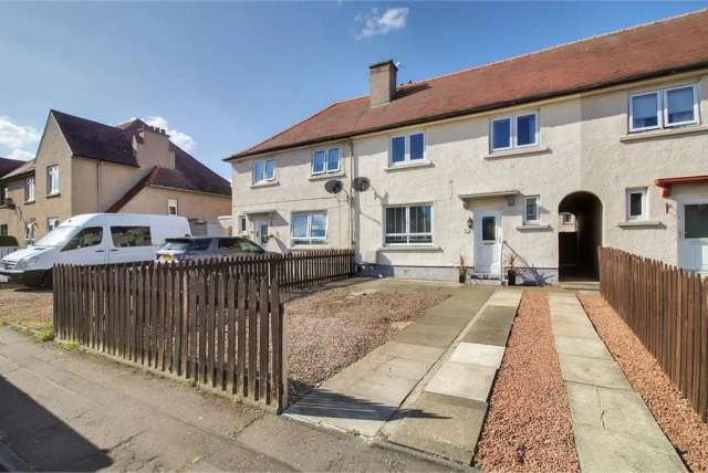 3 Bed House - Terraced with 2 Reception Rooms