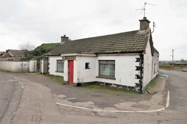 Land For Sale in Broomhedge, Northern Ireland