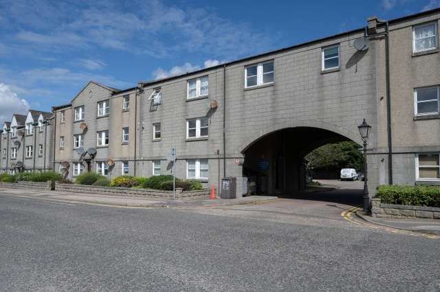 Flat For Sale in Aberdeen City, Scotland