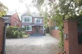 Detached house For Rent in Belfast, Northern Ireland