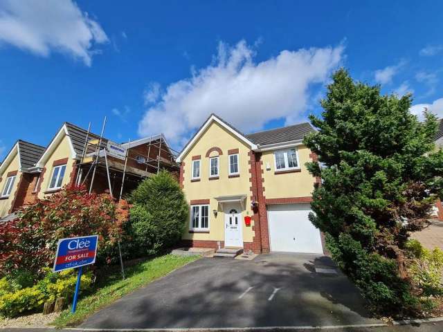 4 bedroom detached house for sale