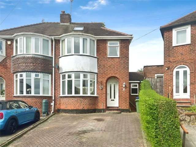 4 bedroom semi-detached house for sale