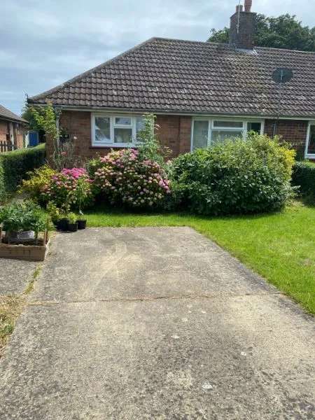 Bungalow For Rent in East Lindsey, England