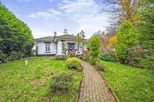 Bungalow For Sale in St Helens, England