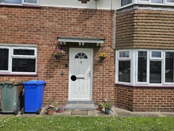 Flat For Rent in South Kesteven, England