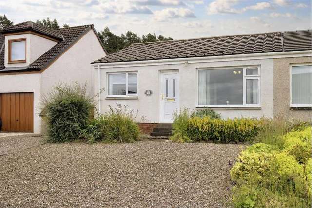 2 Bed Bungalow - Semi-Detached with 1 Reception Room