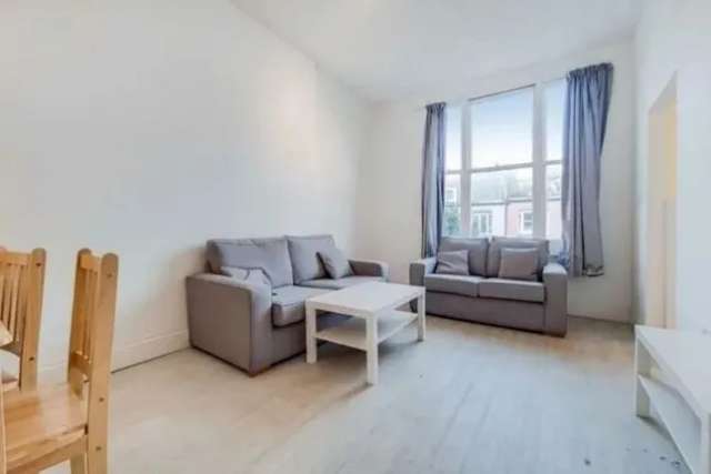 Maisonette to rent in Marlborough Road, London N19