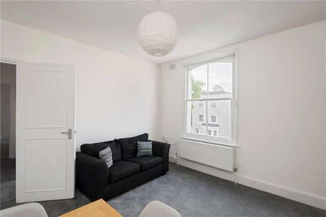 2 bedroom flat/apartment in London